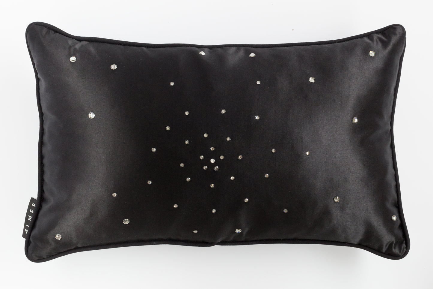 Noir Etoiles satijn sierkussen zwart met kristallen